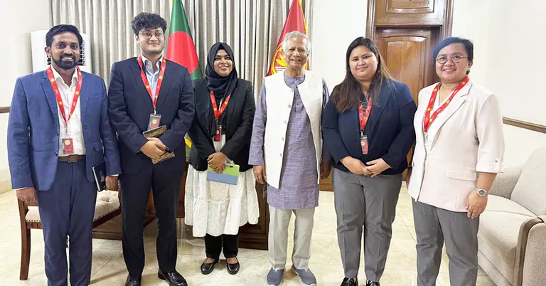 রাষ্ট্রীয় অতিথি ভবন যমুনায় প্রধান উপদেষ্টার সঙ্গে এএনএফআরইএলের প্রতিনিধিরা